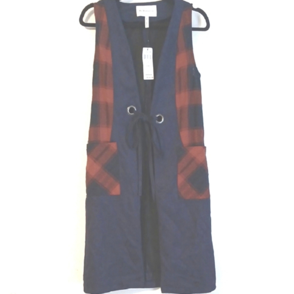 BCBGeneration "Duster Vest" In Size XS (NWT)